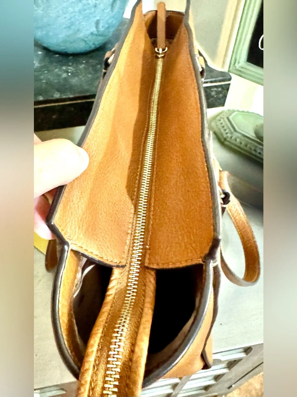 Kate Spade New York Jackson Med Satchel (Gingerbread) pebbled leather